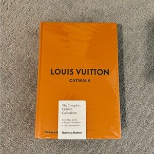 LV Louis Vuitton Catwalk book Brand New